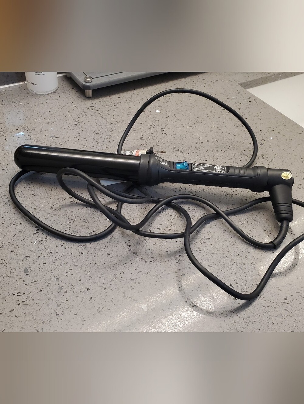 💕 NuMe 💕 Black Tourmaline Ceramic Curling Wand Great Condition